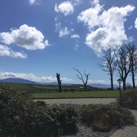 Stunning 3-bed House In Dingle * Emlagh East