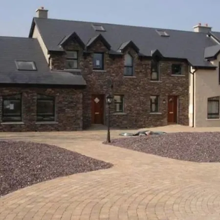 Stunning 3-bed House In Dingle Holiday home *