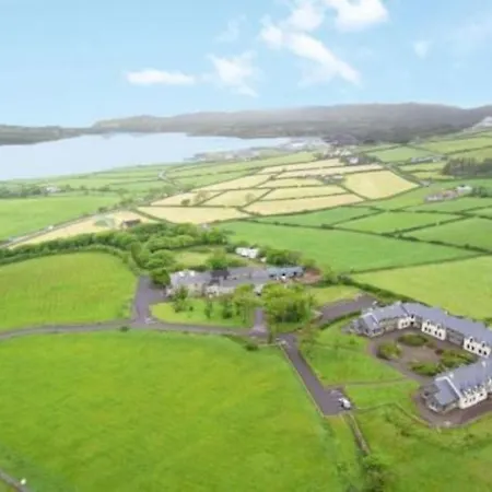 Stunning 3-bed House In Dingle Emlagh East